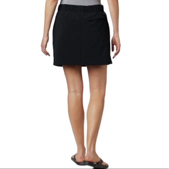 COLUMBIA Black Omni-Shield Advanced Repellency Chill River Skort Skirt - Picture 3 of 9